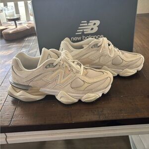 New Balance sneakers size 8 women’s